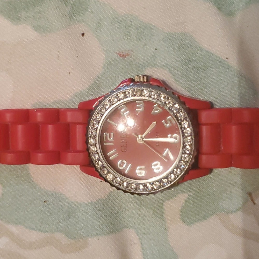 Watch - Picture 2 of 2